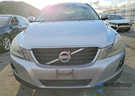 2010 Volvo Xc60 3.2 z USA, uszkodzony, nr VIN YV4960DL8A2122859
